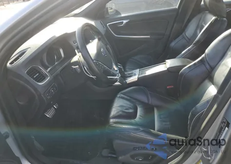 2014 Volvo S60 T6 z USA, uszkodzony, nr VIN YV1902FH0E2289211